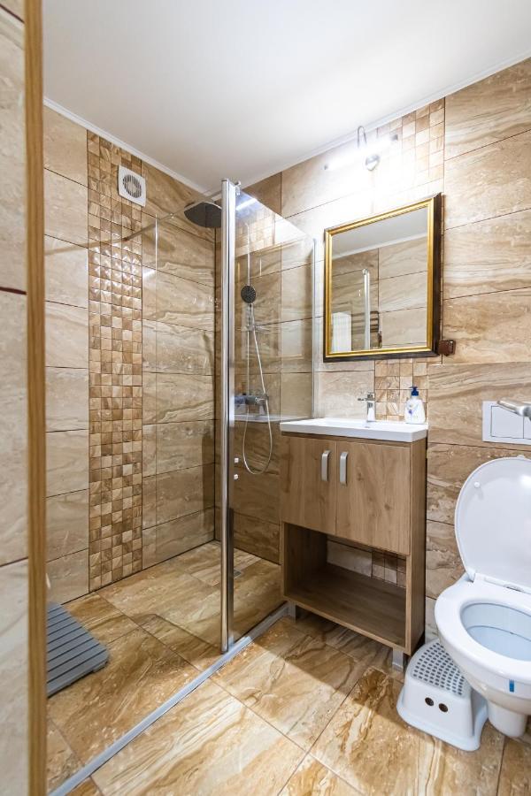 Okbrasov - Apartment & Studio In The Heart Of Old Town, Moments Away From The Black Church المظهر الخارجي الصورة