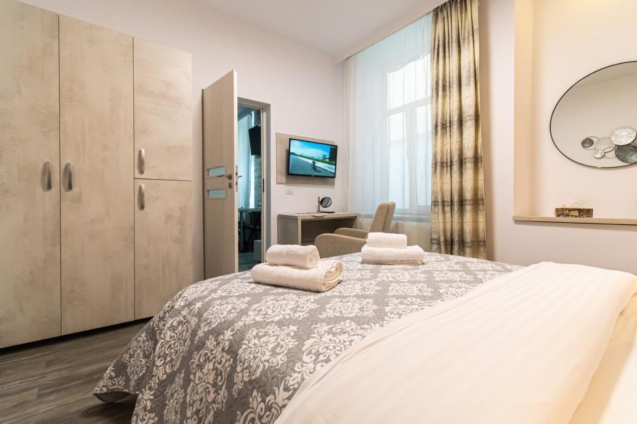 Okbrasov - Apartment & Studio In The Heart Of Old Town, Moments Away From The Black Church المظهر الخارجي الصورة