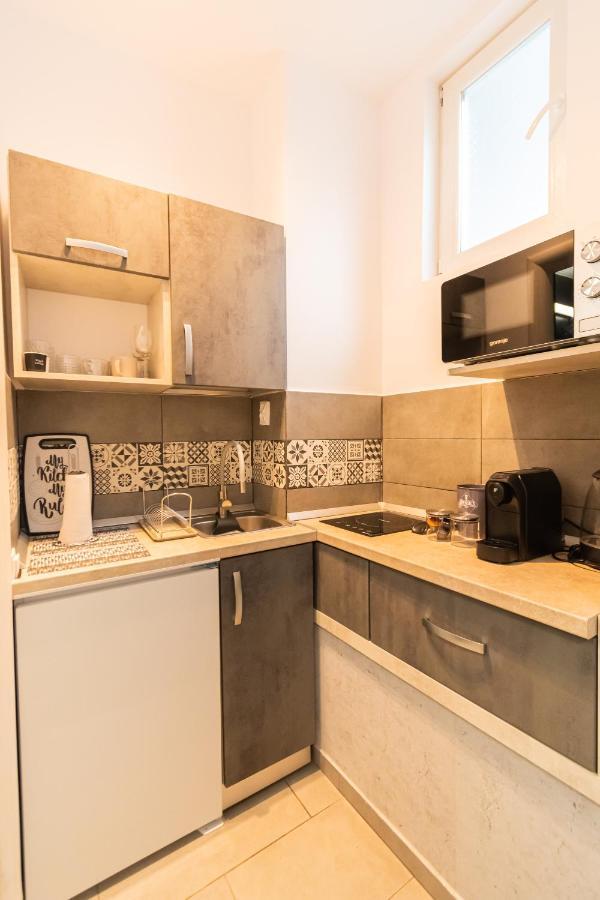 Okbrasov - Apartment & Studio In The Heart Of Old Town, Moments Away From The Black Church المظهر الخارجي الصورة