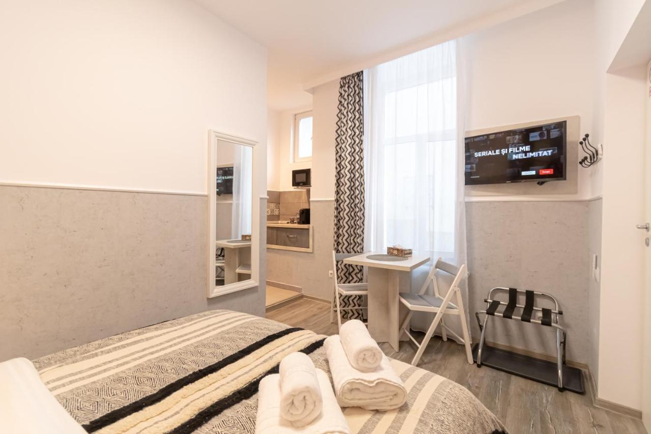 Okbrasov - Apartment & Studio In The Heart Of Old Town, Moments Away From The Black Church المظهر الخارجي الصورة
